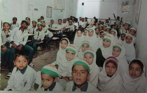 New Buildind And Students